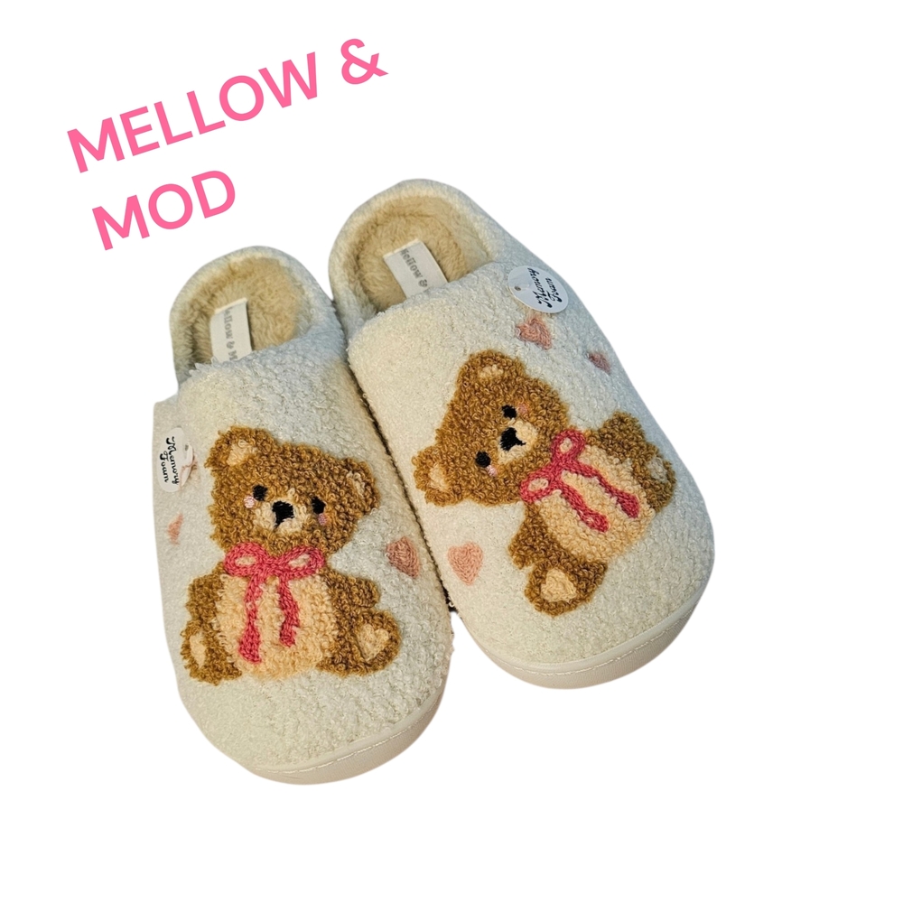 Mellow & Mod Teddy Bear cream and Brown Slippers